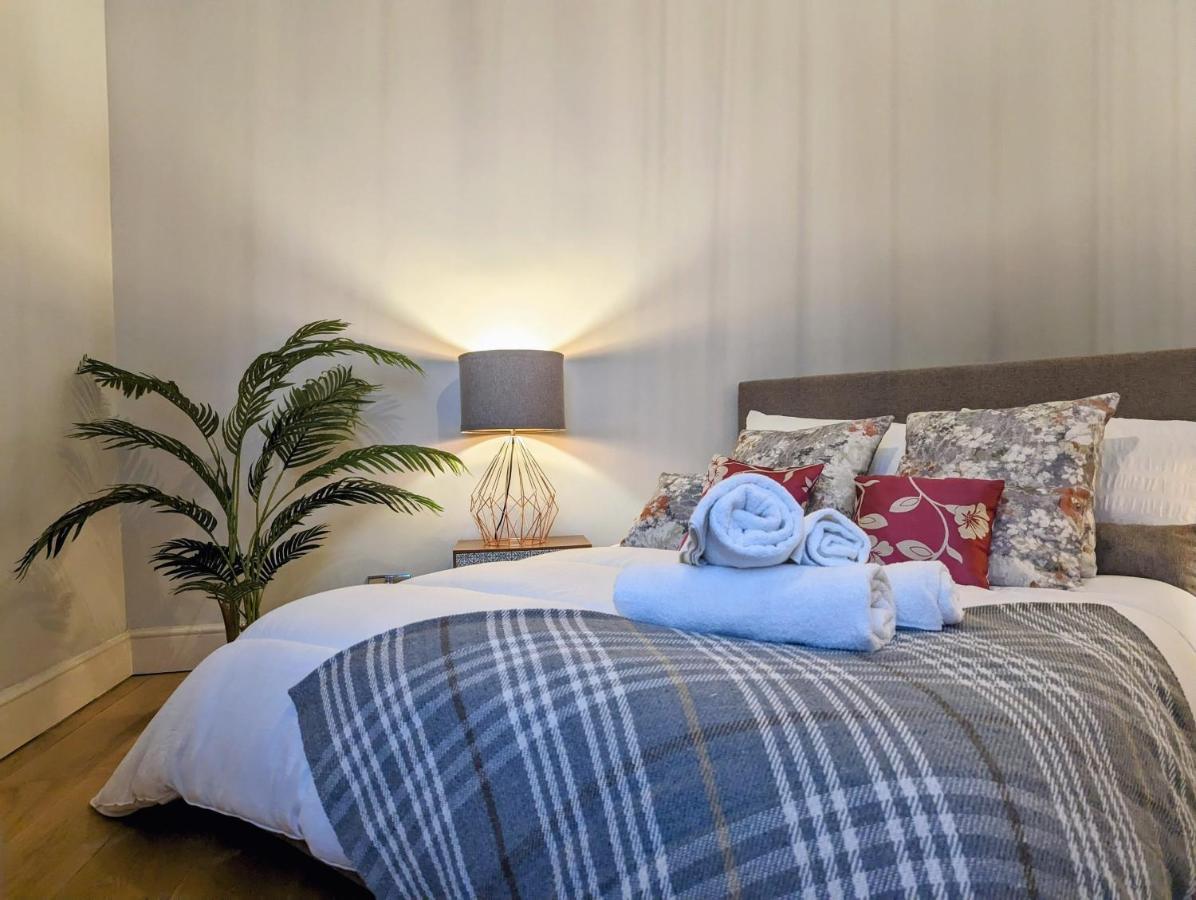 Gorgeous Apartment Wood Green Palmers Green Kültér fotó