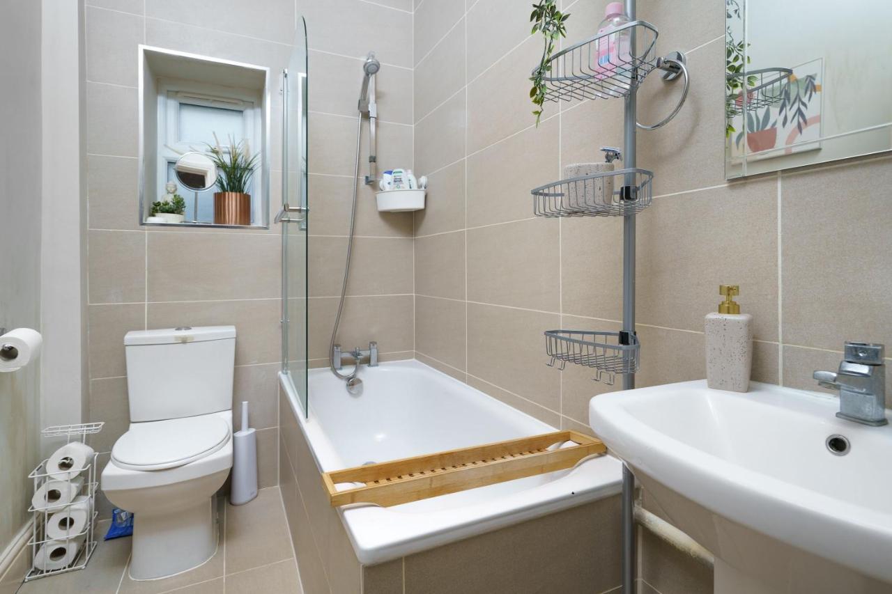 Gorgeous Apartment Wood Green Palmers Green Kültér fotó