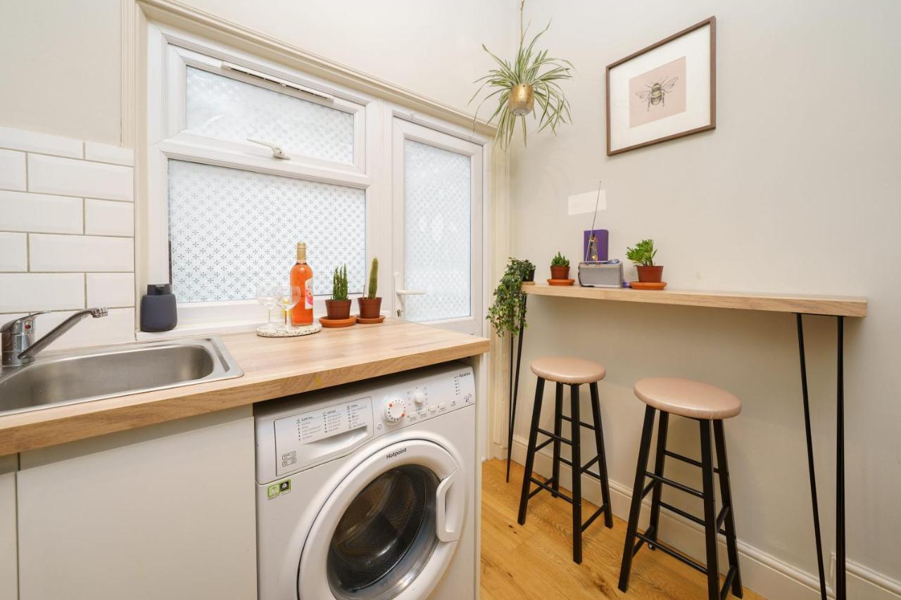 Gorgeous Apartment Wood Green Palmers Green Kültér fotó